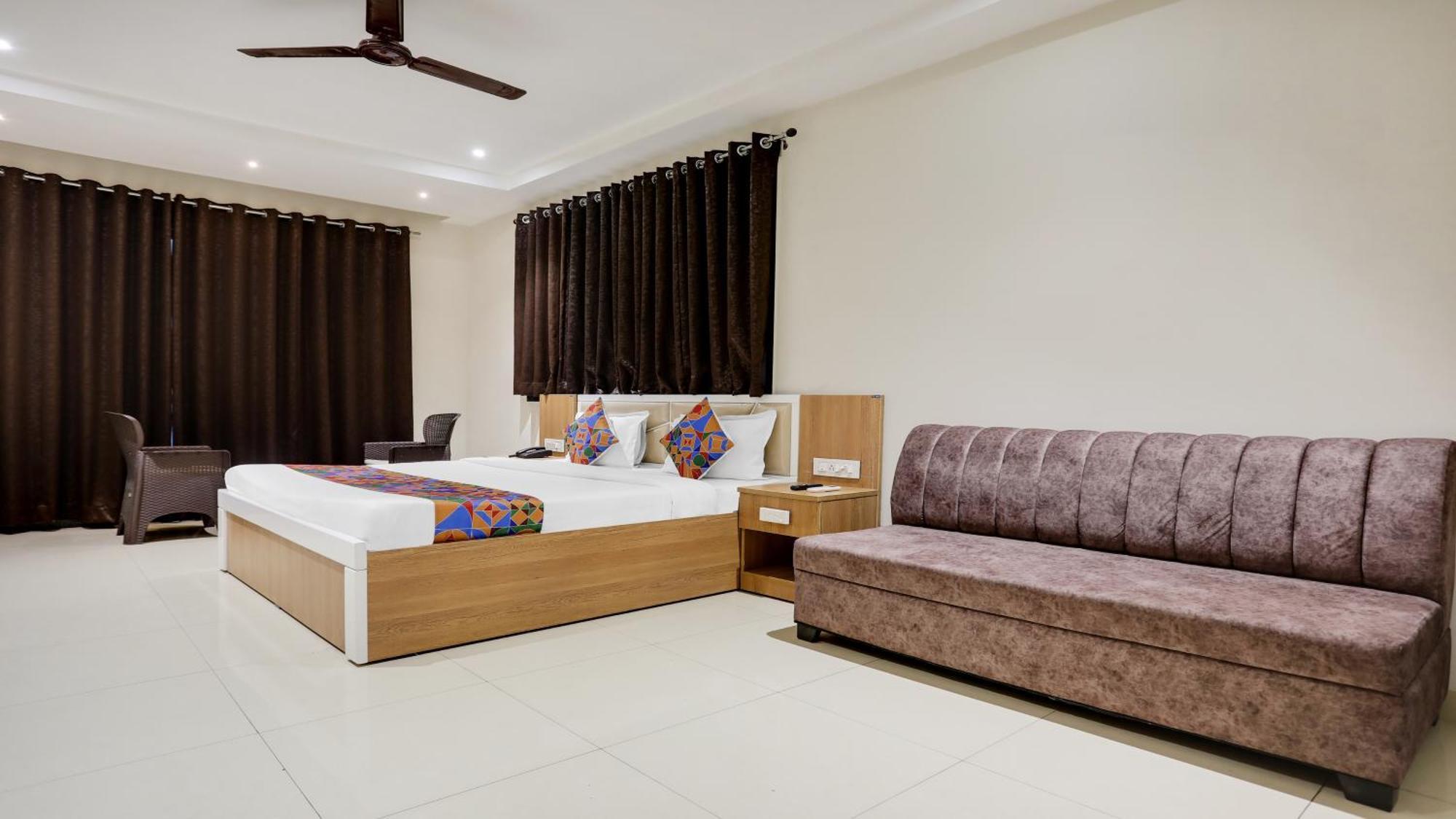 Fabhotel Mansarovar Inn Rāipur Екстериор снимка