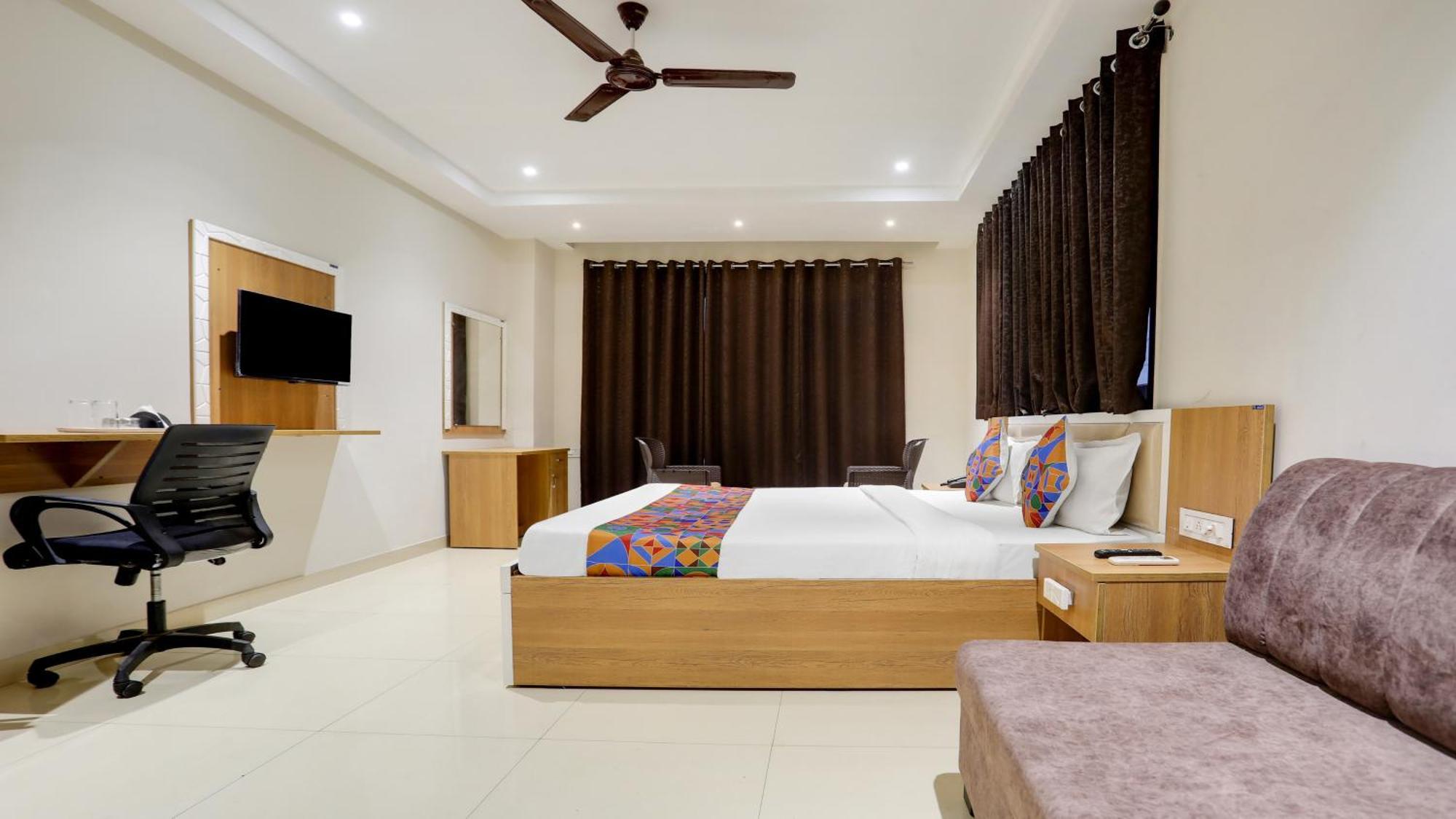 Fabhotel Mansarovar Inn Rāipur Екстериор снимка