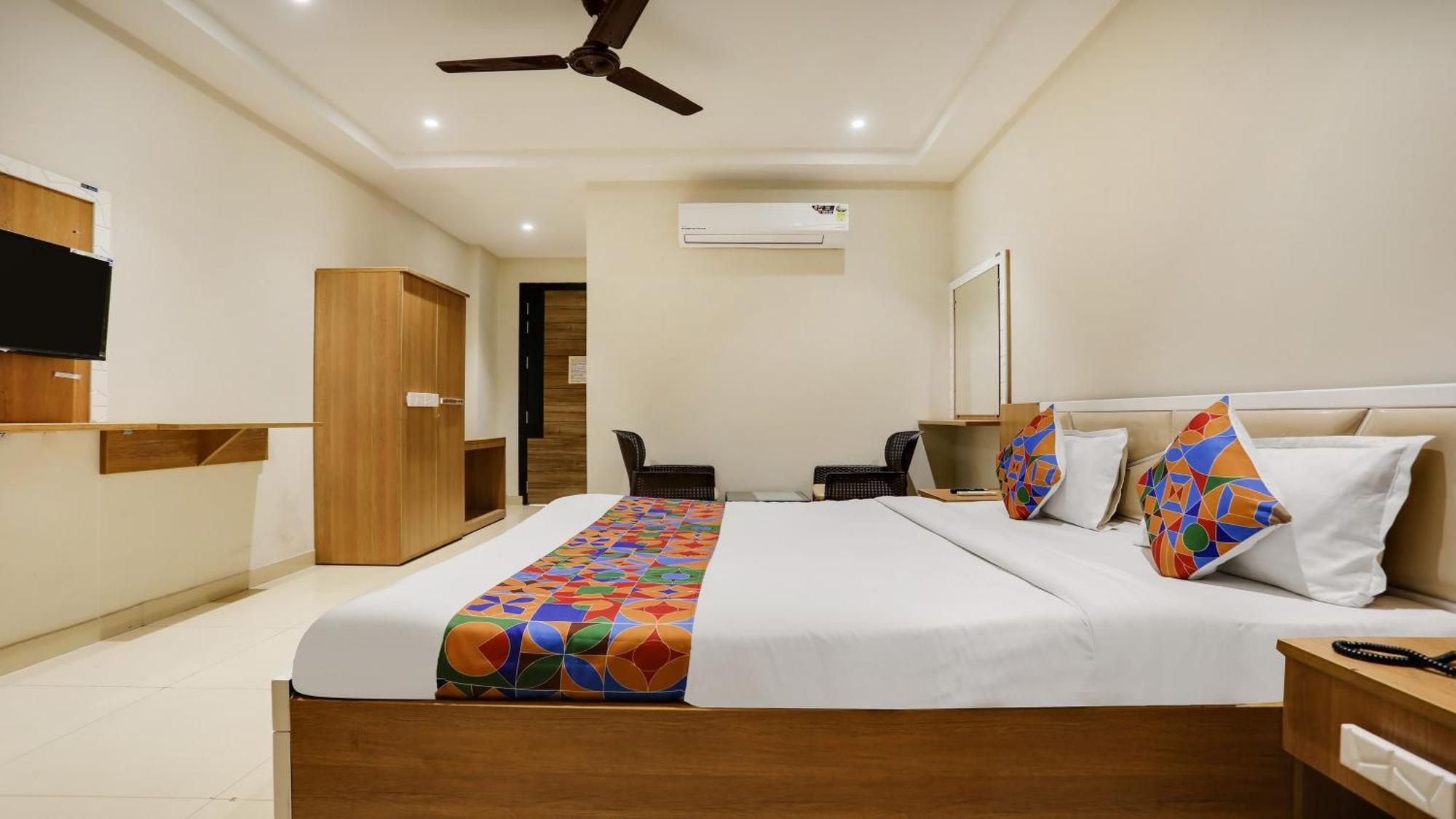Fabhotel Mansarovar Inn Rāipur Екстериор снимка